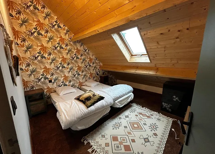 Spacious House For 4 People * Gouville-sur-Mer