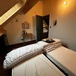בית נופש Spacious House For 4 People *