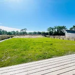 Spacious House For 4 People * Gouville-sur-Mer
