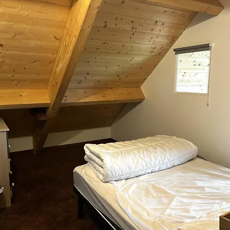 Spacious House For 4 People Hébergement de vacances *