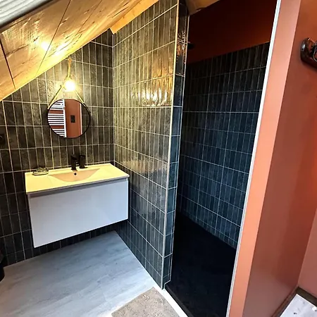 Spacious House For 4 People * Gouville-sur-Mer