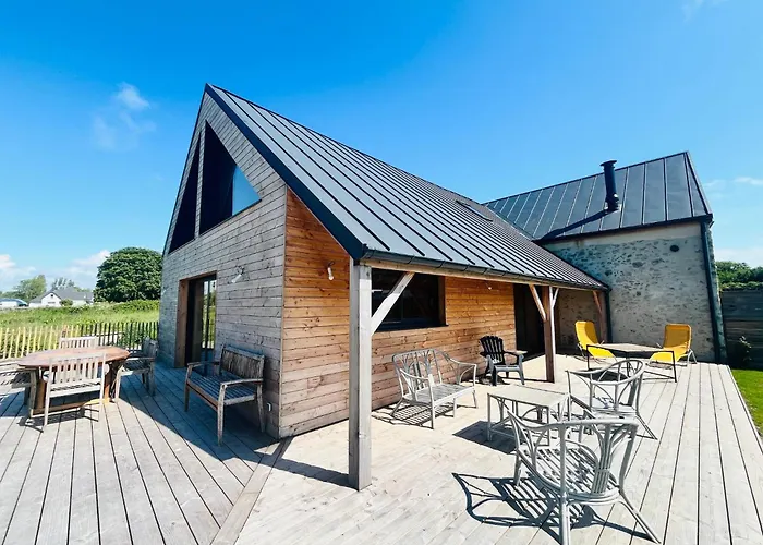 Semesterbostad Spacious House For 4 People Gouville-sur-Mer